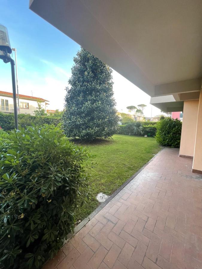 Viareggio Sabbia Bianca Apartment Exterior photo